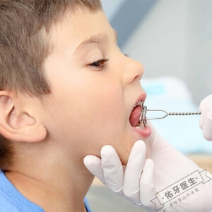 牙齿不齐怎么办?