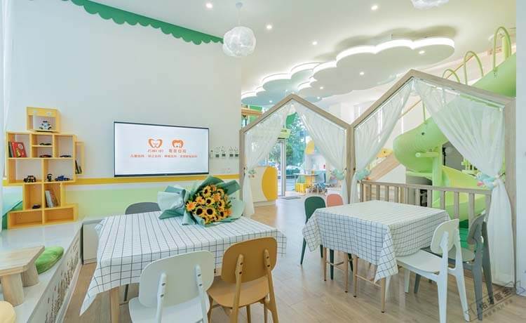 君童口腔君隆广场院区环境图